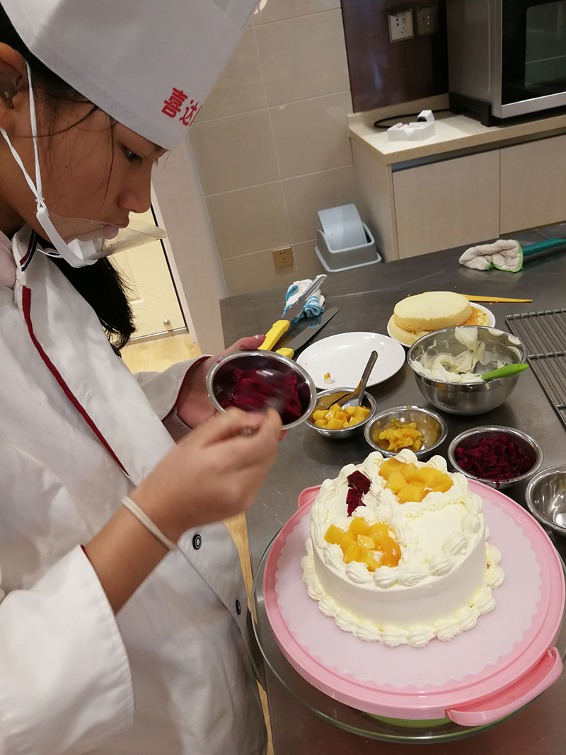 10蛋糕培训姚雅琪实战制作品味四季生日蛋糕